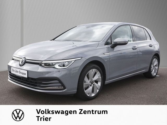 Volkswagen Golf VIII 1.5 eTSI DSG Style Navi, AHK