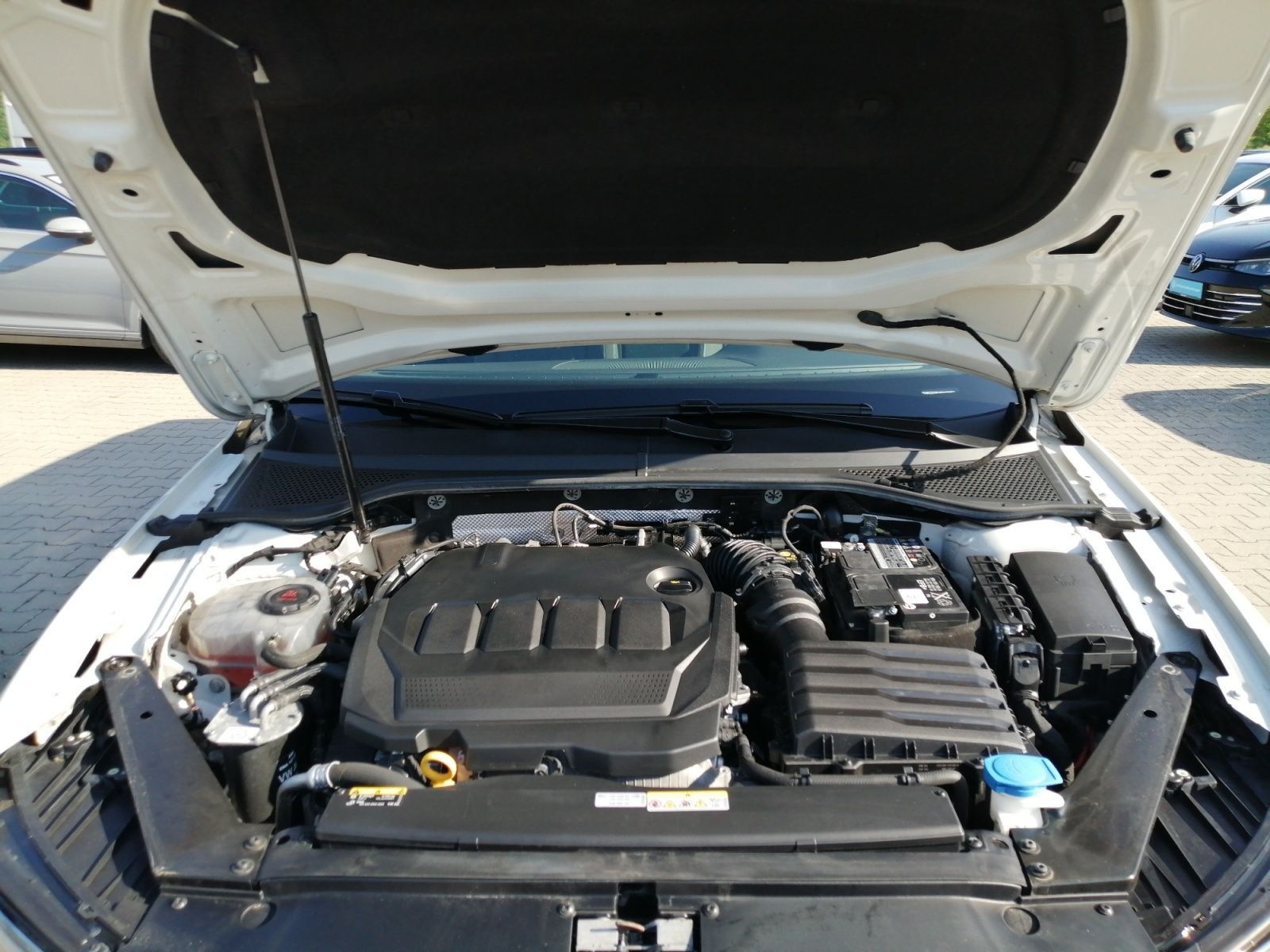 Volkswagen Passat Variant - Bild 10