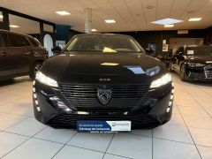 PEUGEOT 308 Automatik NAVI LED SHZ CARPLAY 1.HAND