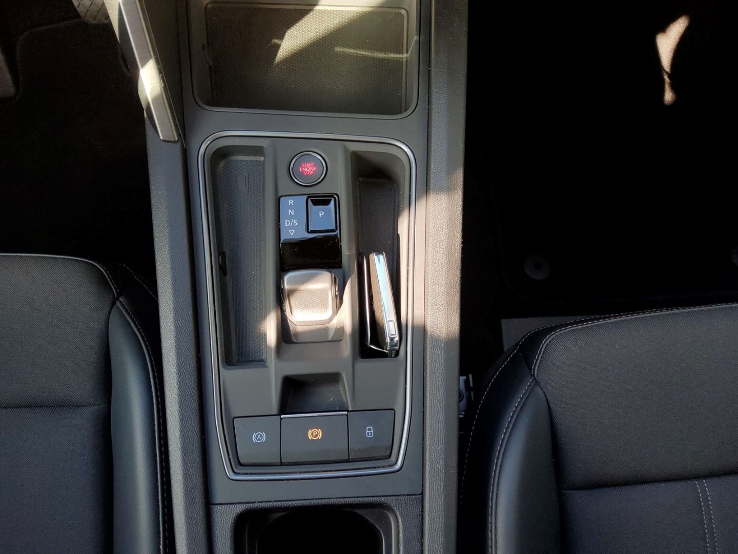 Fahrzeugabbildung CUPRA Formentor LED SHZ ACC PDC 360Grad Navi Keyless C