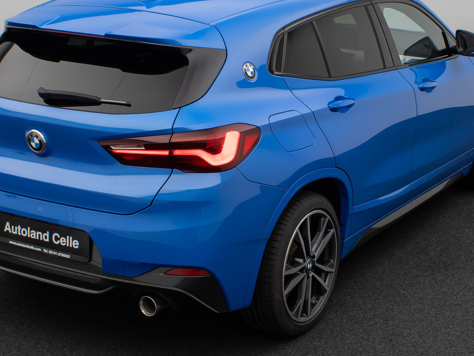 Fahrzeugabbildung BMW X2 sD18d M Sport Kamera HUD DAB HiFi Komfort 19"