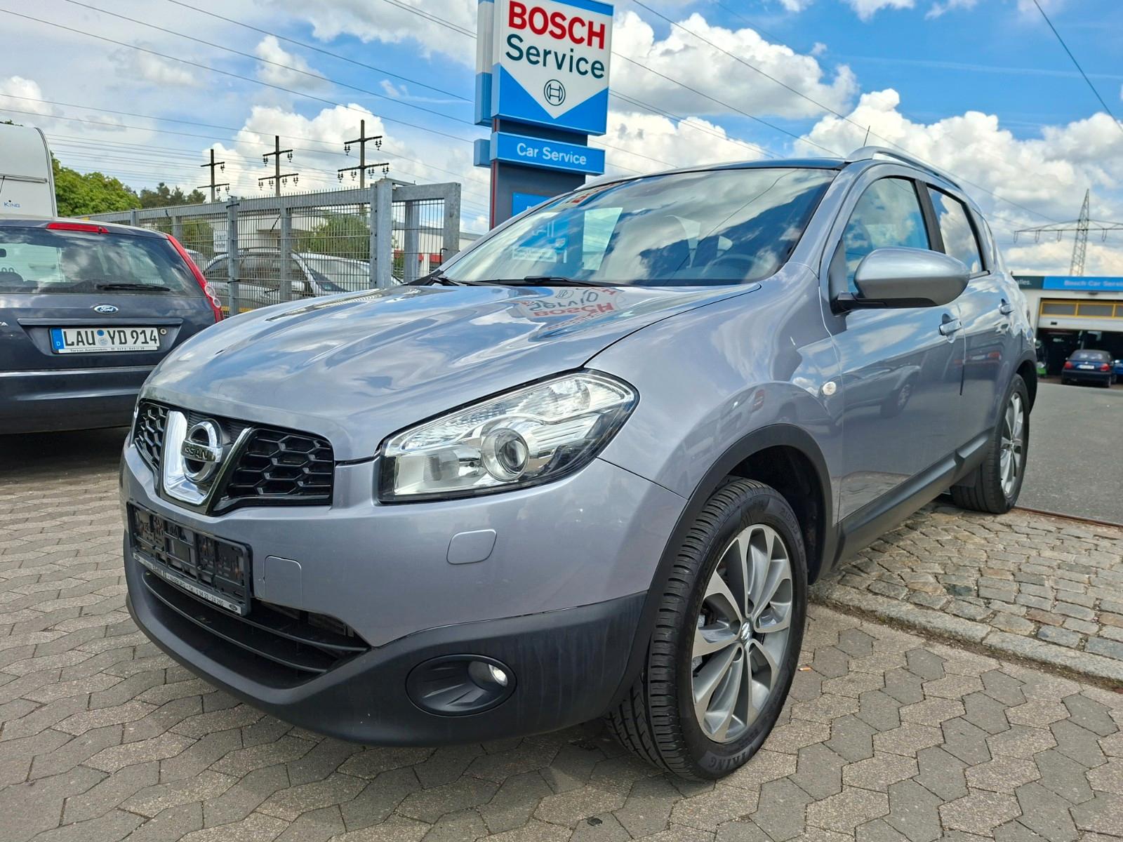 Nissan Qashqai Tekna 4X4 *PANO*BOSE*LEDER*XEN*CAM*AHK