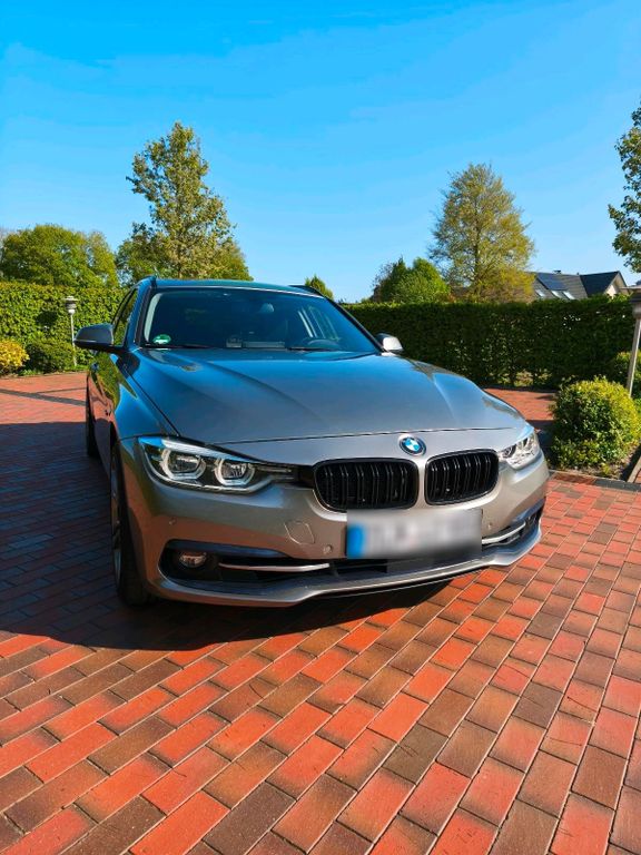 Image of BMW 330