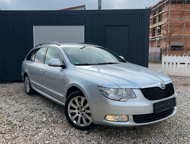 Skoda Superb Combi 2.0 TDI Elegance *NAVI*AHK*SHZ*PDC*