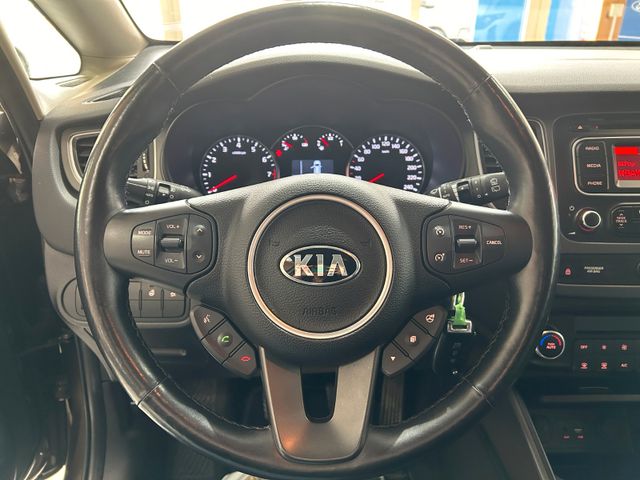 Kia Carens Dream Team Edition 1,6