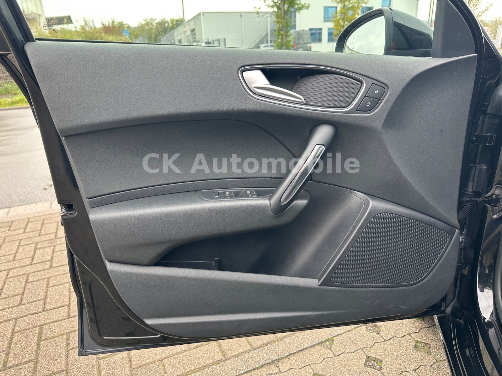 Fahrzeugabbildung Audi A1 Sportback Sport 1.6 TDi/Navi/Klima/SHZ/PDC