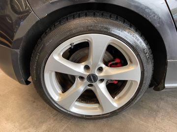 Volkswagen Golf V Lim. GTI *Klima*SHZ*Vollleder*TÜV neu*