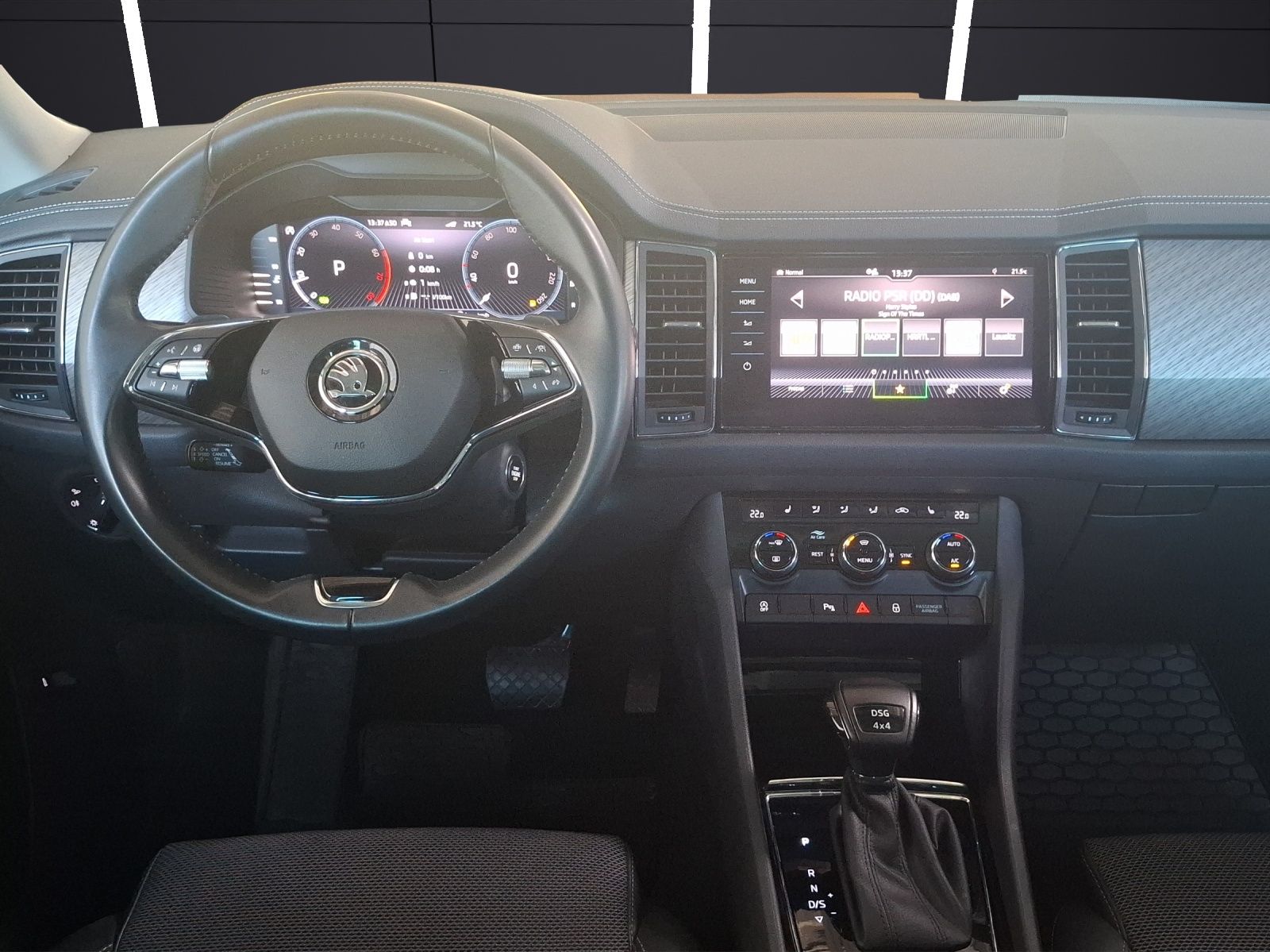 Fahrzeugabbildung SKODA Kodiaq TSI Style DSG 4x4 Matrix Navi AID ACC RFK