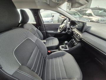 Dacia Sandero Expression TCE 90 auto Winterpaket