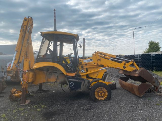 JCB 3CX traktorbager FOR SPARE PARTS !!! vin 894