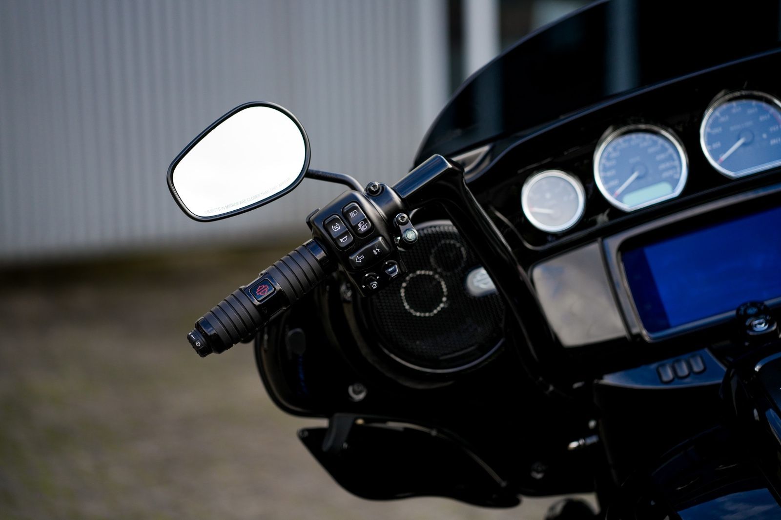 Fahrzeugabbildung Harley-Davidson FLHXST STREET GLIDE ST 117 - Kesstech - Rockford