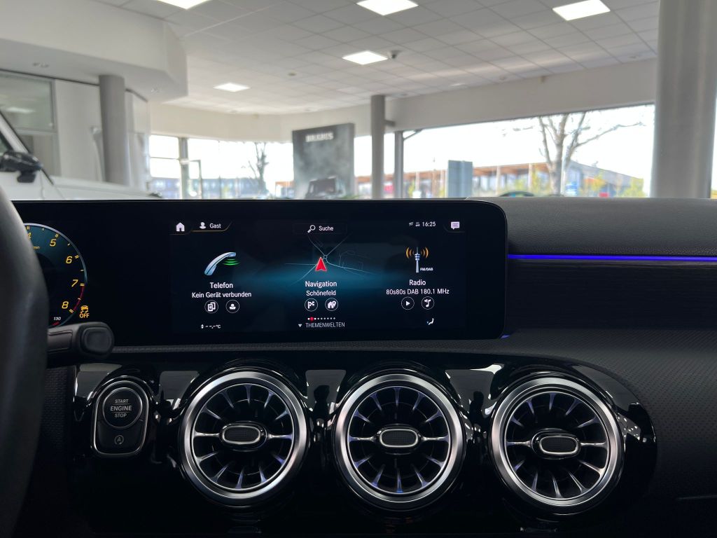 Mercedes-Benz A 45 AMG 4Matic PANO*BURMESTER*HUD*360°*DRIVERS*