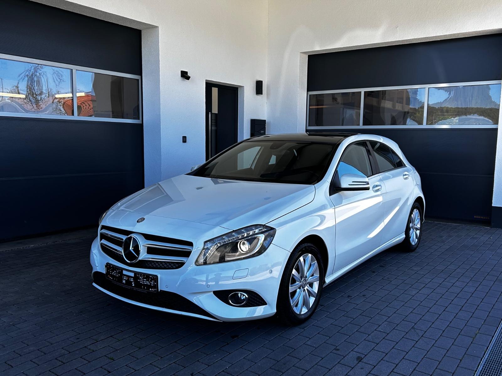 Mercedes-Benz A 180 Style SHZ Pano USB BT