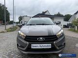 Lada Vesta 1,6 Automatik Navi SHZ Kamera Tempomat Kli - gebrauchte Lada Limousine