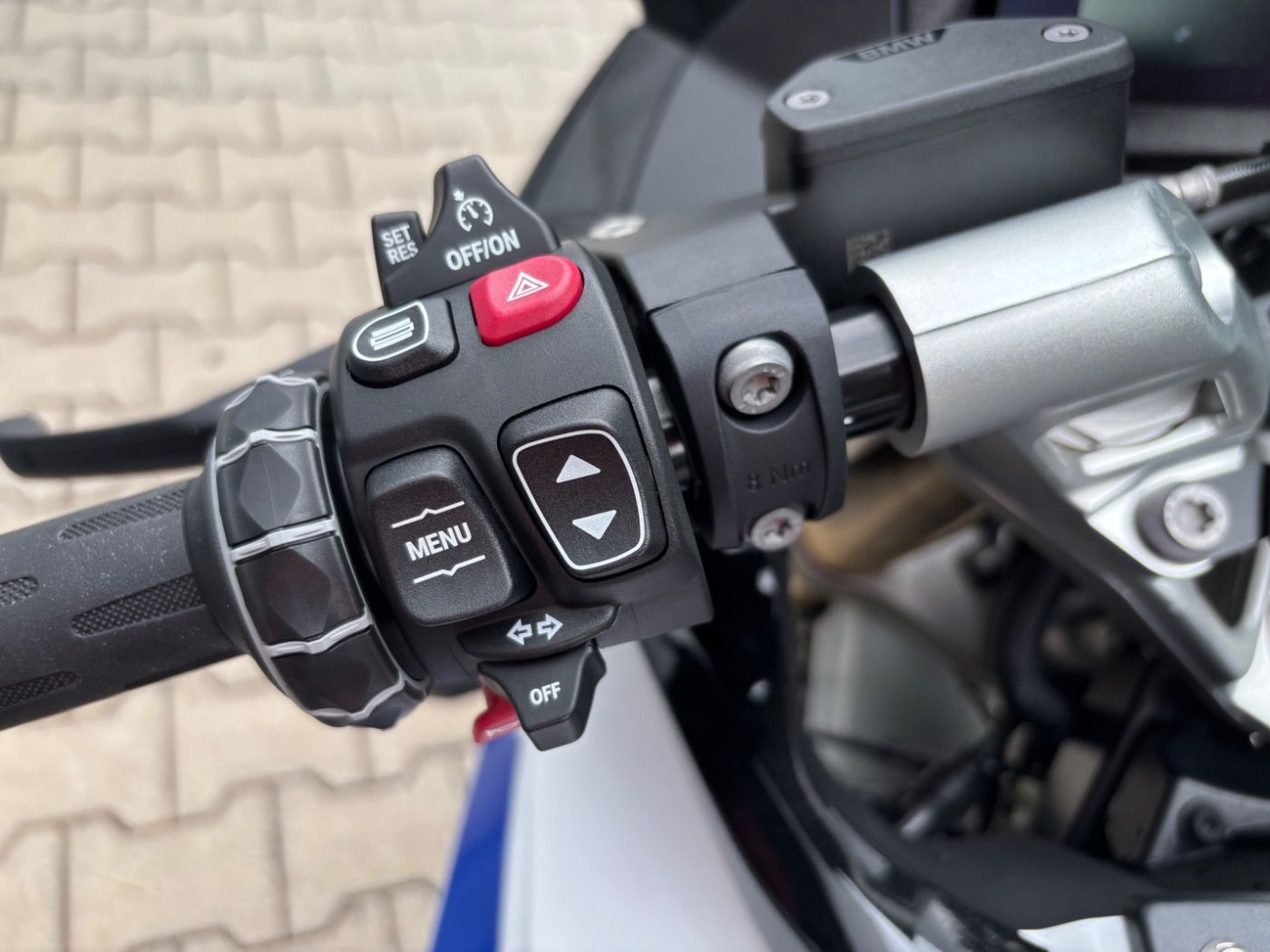 Fahrzeugabbildung BMW R 1300 RS Performance