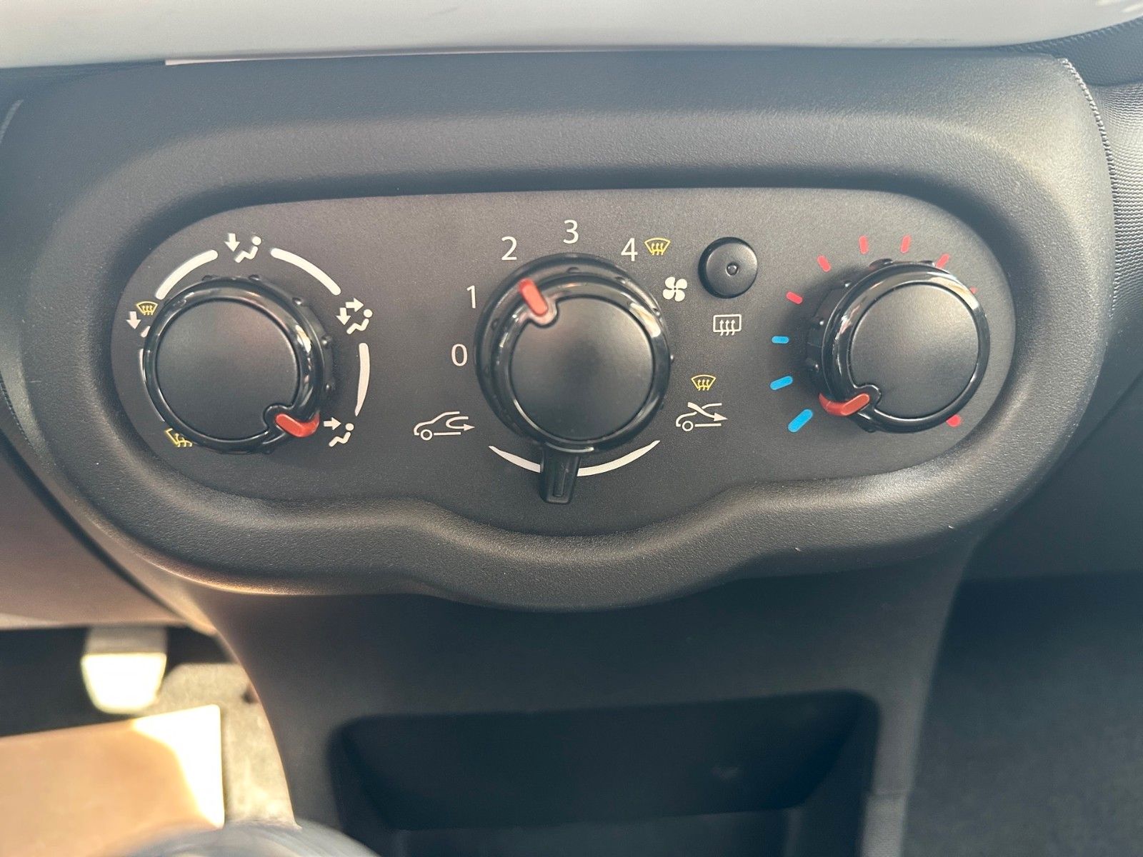 Renault Twingo Life – Bild 13