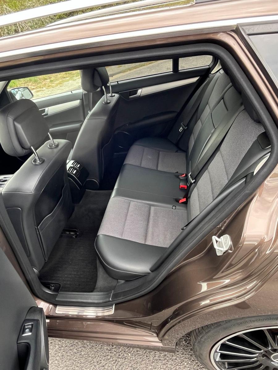 Mercedes-Benz 300 2012 — photo 13