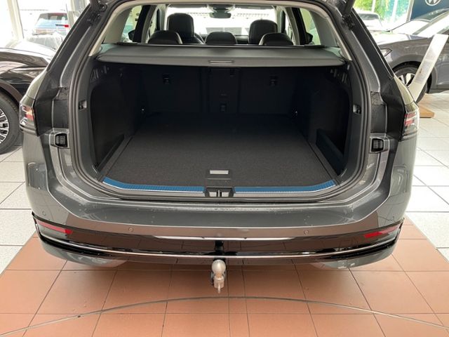 Fahrzeugabbildung Volkswagen Passat 2.0 TDI DSG  Elegance NAVI AHK GJR El.HEC
