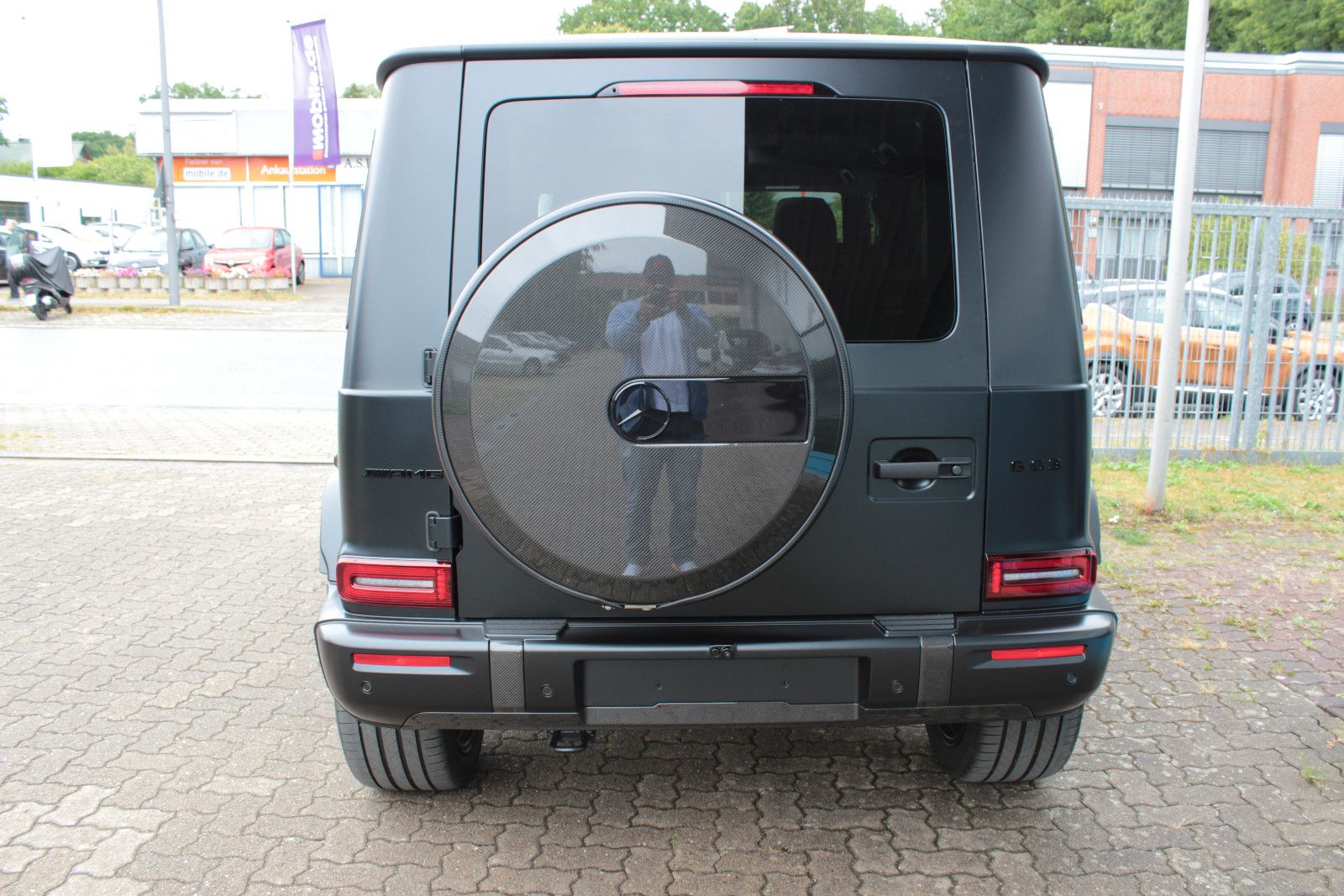 Fahrzeugabbildung Mercedes-Benz G 63 AMG*MY27* *SUPERIOR* *CARBON*