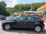 Volvo V40 Kinetic 1. Hand, 49.000 tkm - Volvo V40 Kinetic mit Benzin-Antrieb
