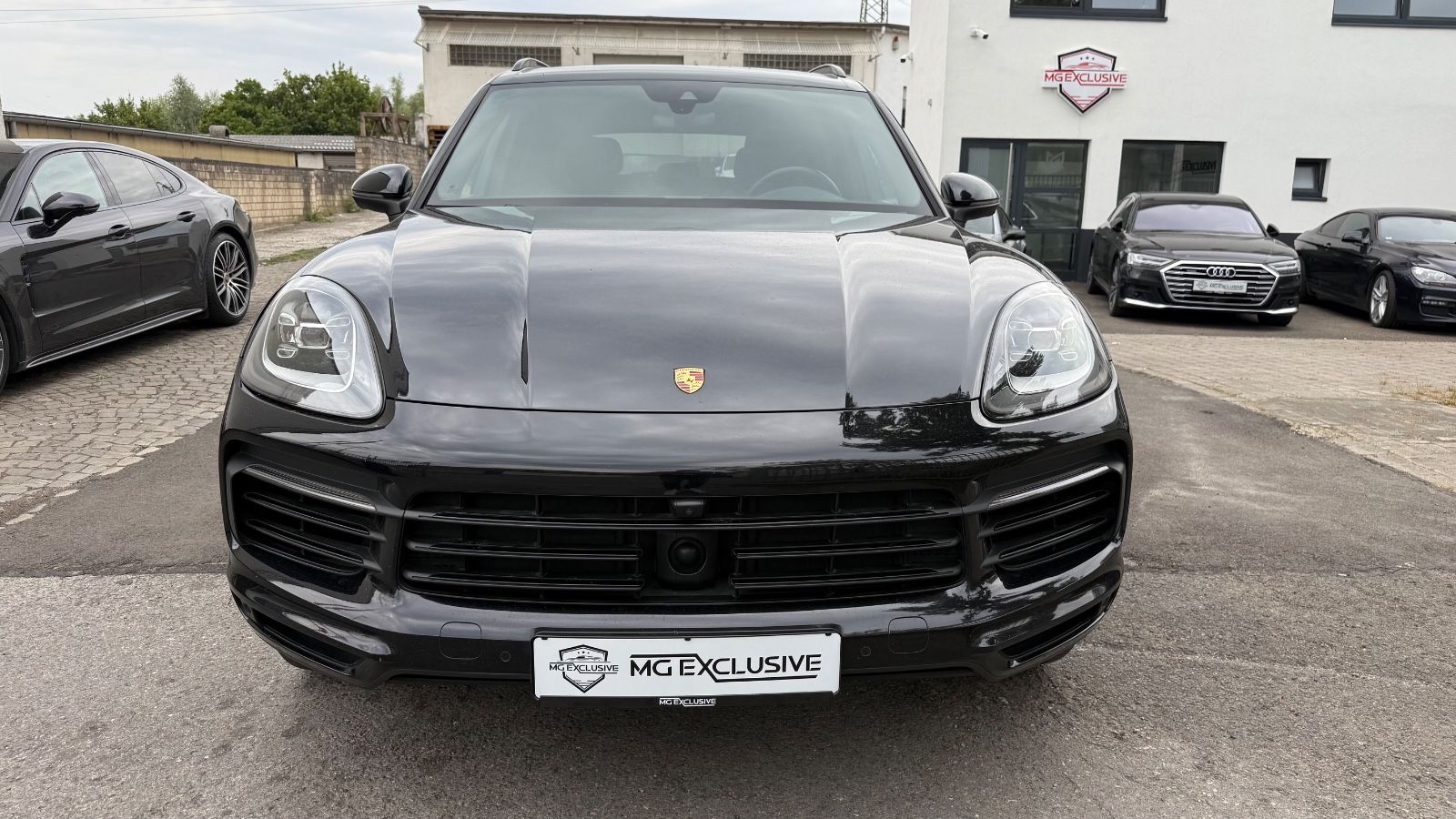 Fahrzeugabbildung Porsche Cayenne S Panorama Sitzkühlung 360°Kamera ACC