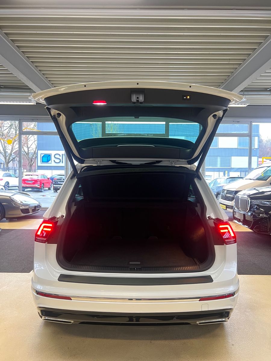 Fahrzeugabbildung Volkswagen Tiguan 2.0TDI DSG Highline 4Motion R line 239PS