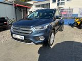 Ford Kuga Titanium 1.5 Kamera/Navi/AHK/60TKM - Ford Kuga mit Benzin-Antrieb: Geländewagen, 1.6