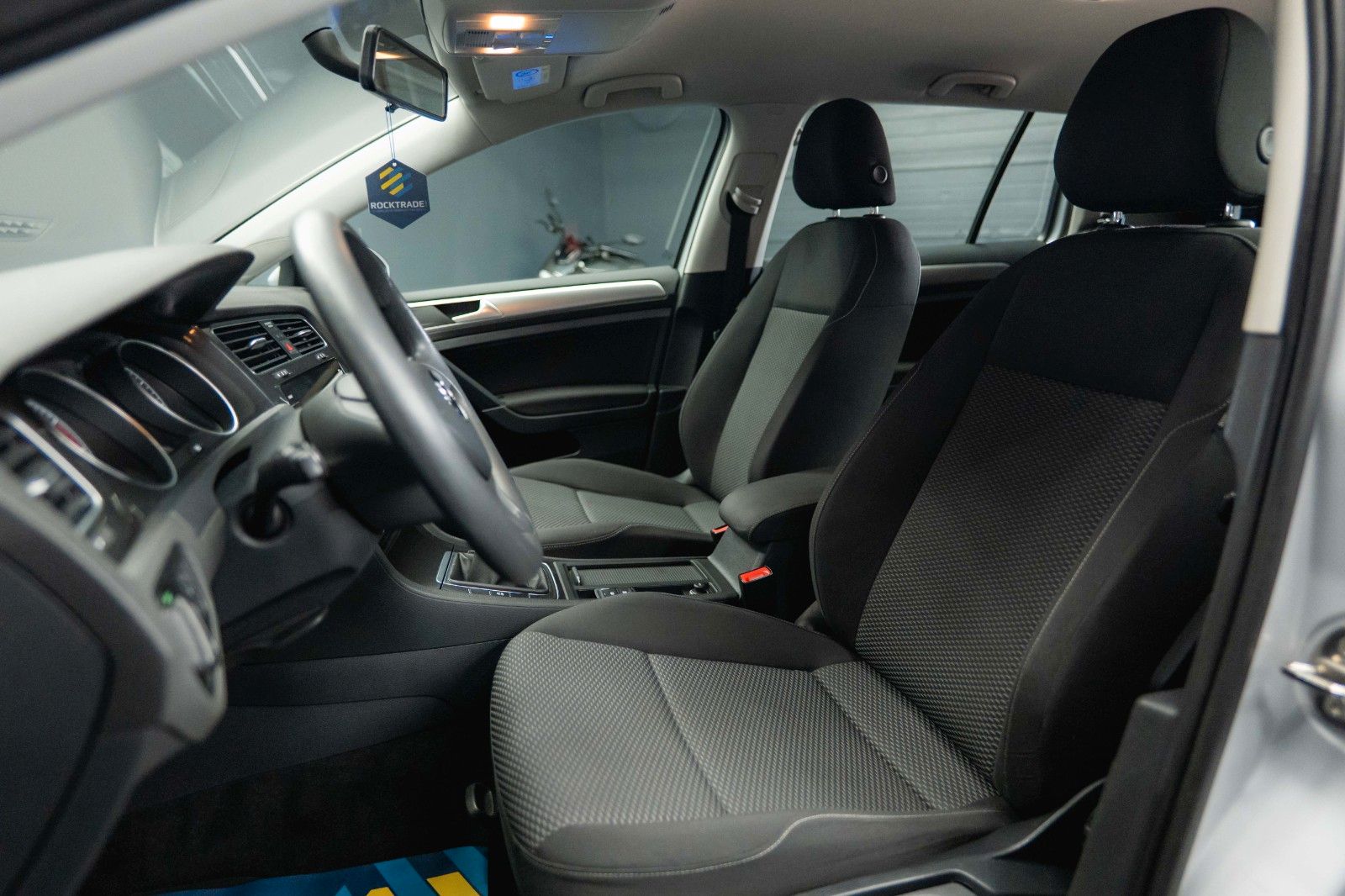 Fahrzeugabbildung Volkswagen Golf VII Variant Trendline *Perlmutt*Kamera*Navi