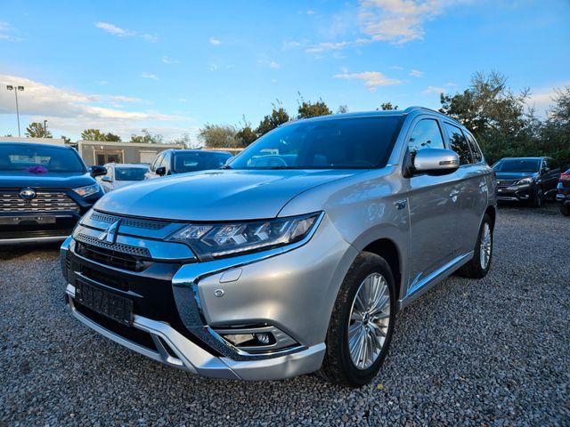 Mitsubishi Outlander PHEV Intro Edition 4WD 360gradkamera,,