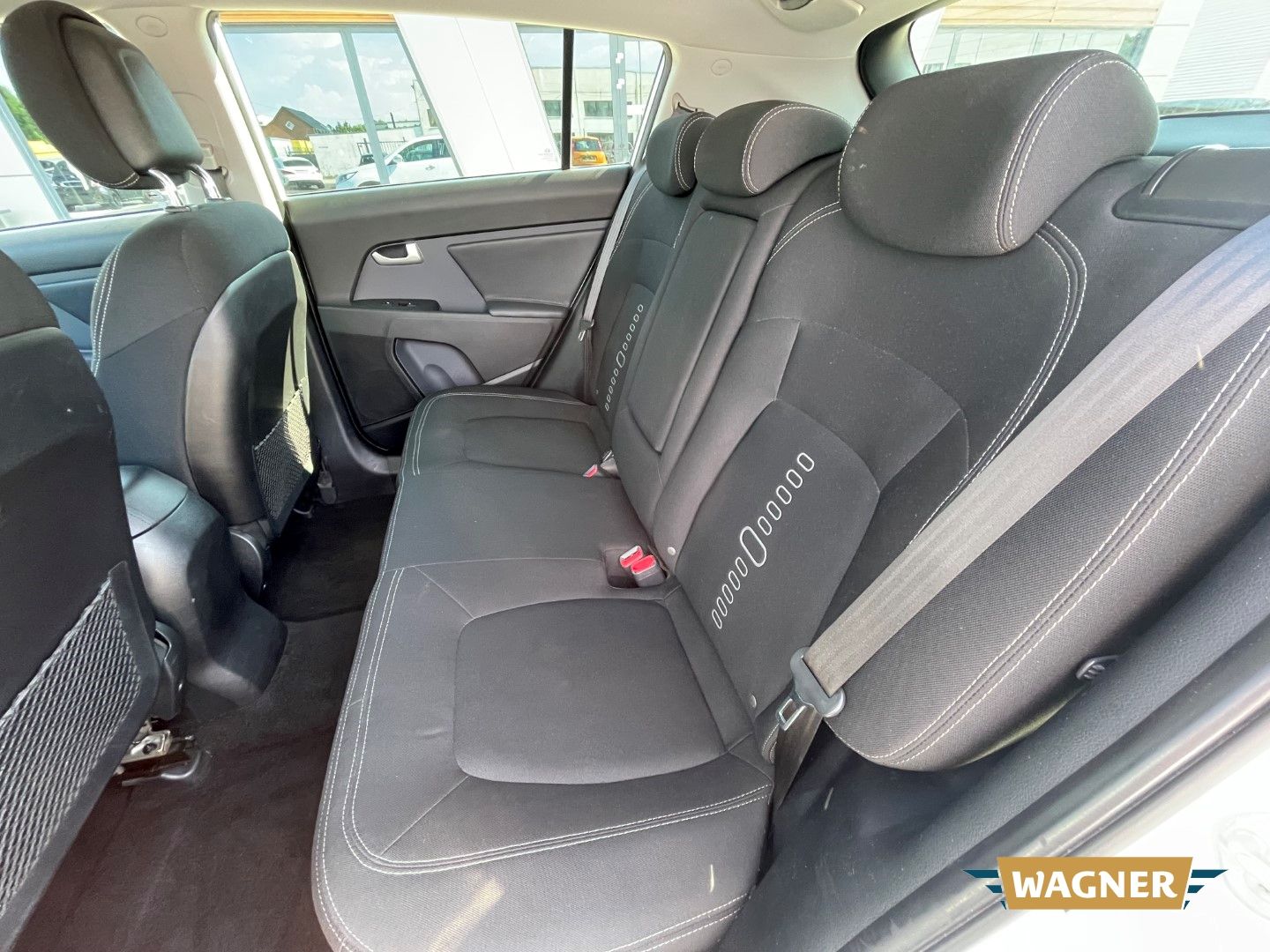 Fahrzeugabbildung Kia Sportage Dream Team 2WD Sitzheizung Tempomat