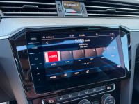 Volkswagen Passat Var. 2.0 TSI DSG 4M R-Line STDHZ PANO AHK bei Autohaus Landmann & Maier OHG