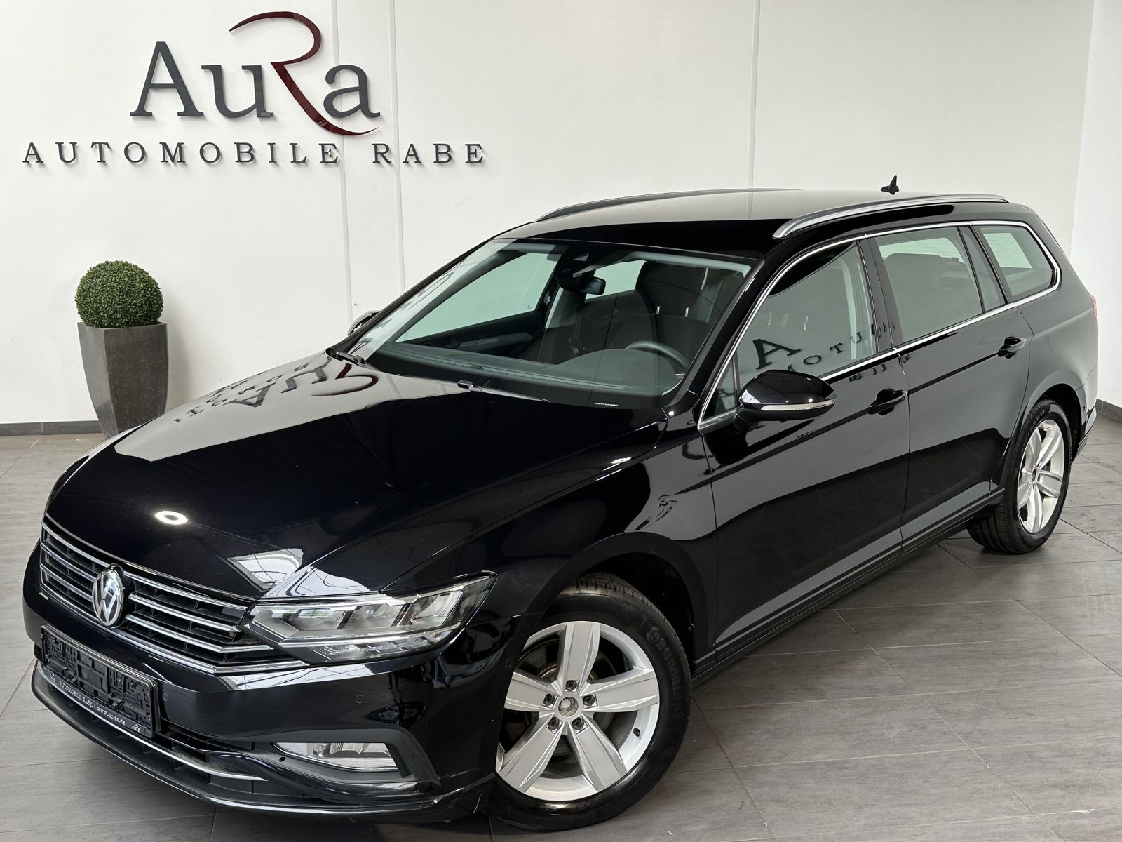 Fahrzeugabbildung Volkswagen Passat Variant 2.0 TDI DSG Business NAV+LED+ACC