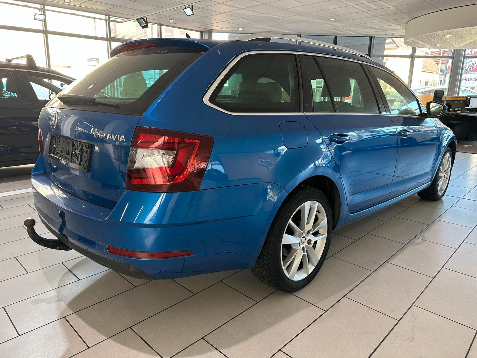 Fahrzeugabbildung SKODA Octavia Combi Style 1.5TSI LED/NAVI/SHZ/AHK