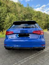 Audi RS3 2.5 TFSI S tronic quattro Sportback - - Audi RS3 mit Benzin-Antrieb: Kombi, 2.5