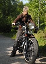 Harley-Davidson XL1200N Nightster zu Custom Bike  - HARLEY-DAVIDSON NIGHTSTER