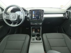 Fahrzeugabbildung Volvo XC40 T3 Autom. Momentum Pro*NAVI*LED*Qi*RFK*ACC