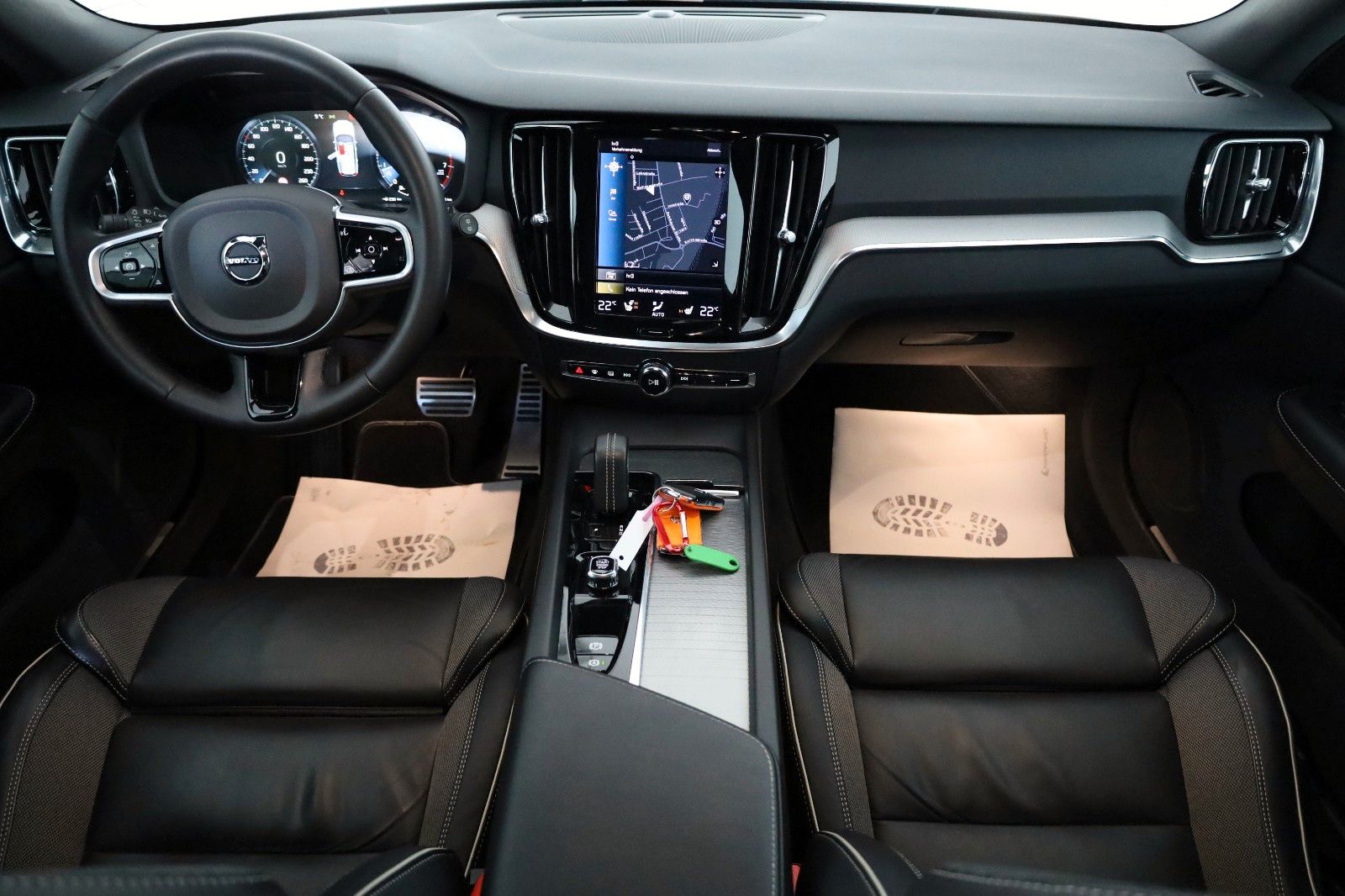 Fahrzeugabbildung Volvo V60 R Design,Leder,Sportsitz,Navi,LED,Memory,AHK
