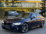 BMW 330d Lim*M-SPORTPAKET*INDIVIDUAL*91-TKM* - mit Diesel-Antrieb: Blau, Sportpaket