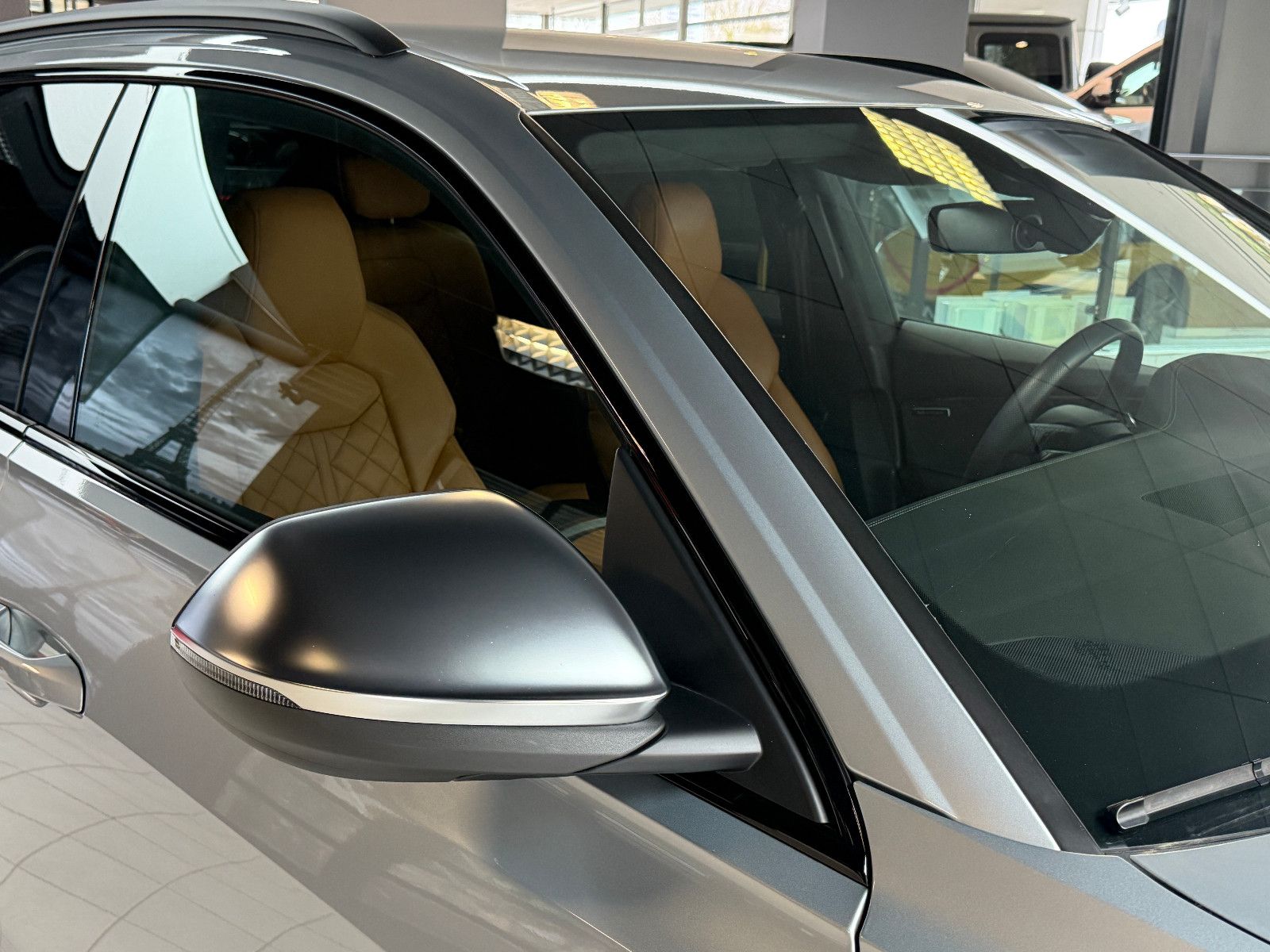 Fahrzeugabbildung Audi SQ8 4.0 TFSI quattro/EXCLUSIVE/ALCANTARA/BLACK