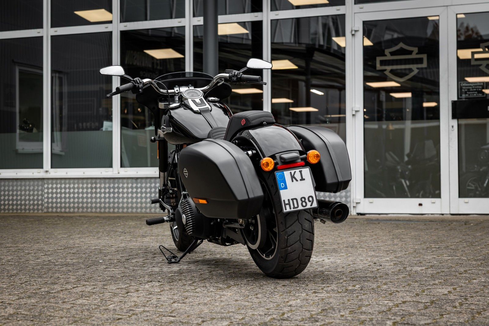 Fahrzeugabbildung Harley-Davidson FLSB SPORT GLIDE 107