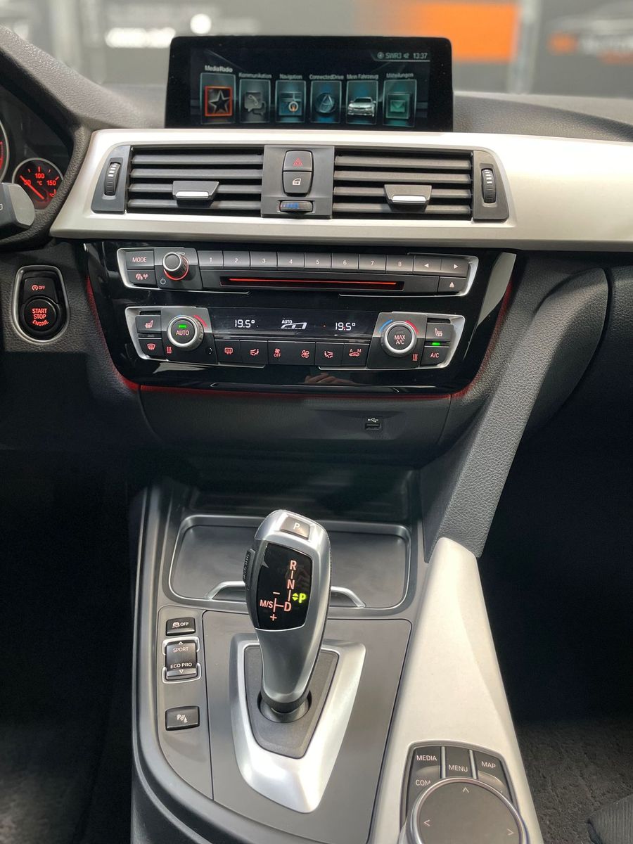 Fahrzeugabbildung BMW 320 d Advantage #LED#Tempomat#Navi#PDC