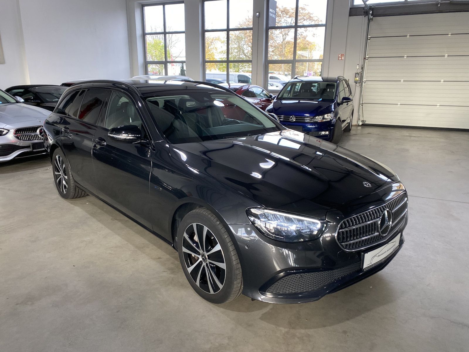 Fahrzeugabbildung Mercedes-Benz E 300 de 4-M T Avantgarde/WIDE/LED-HIGH/RFK/