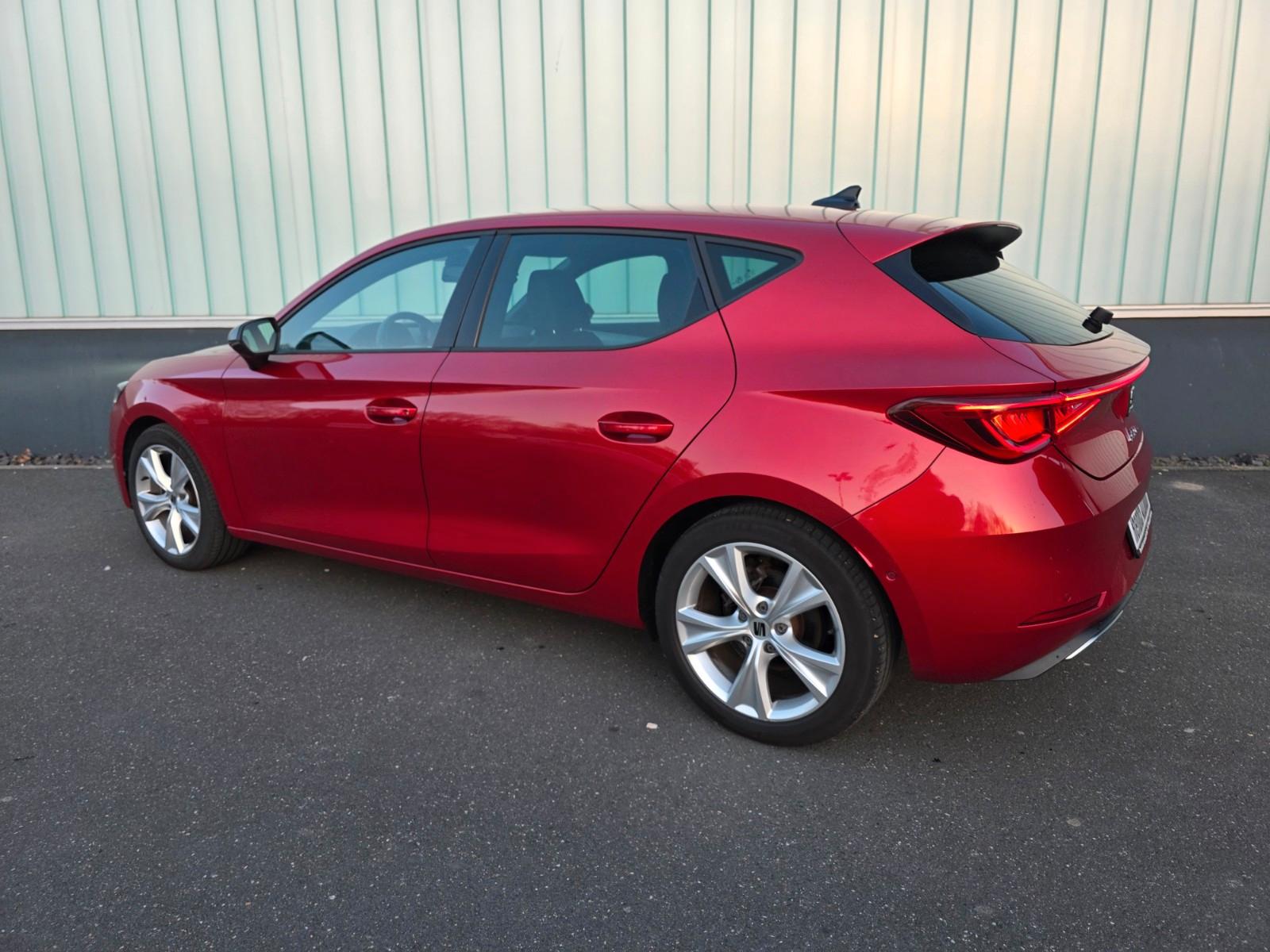 Seat Leon 1.5 eTSI DSG FR/LED/Navi/AHK/ACC/APS/8fach