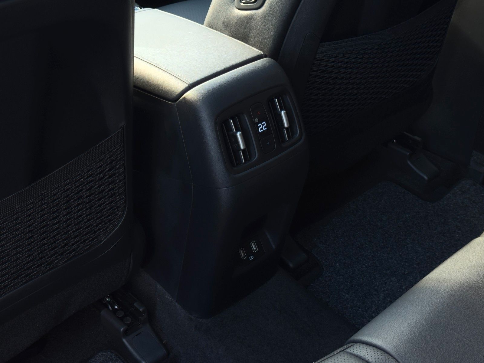 Fahrzeugabbildung Hyundai Tucson PHEV 4WD Prime CarPlay SHZ Pano ACC LKAS