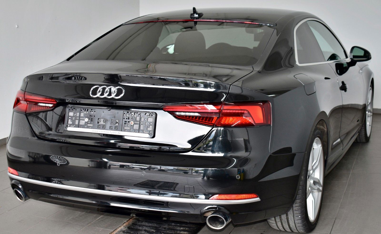 Fahrzeugabbildung Audi A5 Coupe sport S Line T.Leder,Navi,LED,SH,PDC