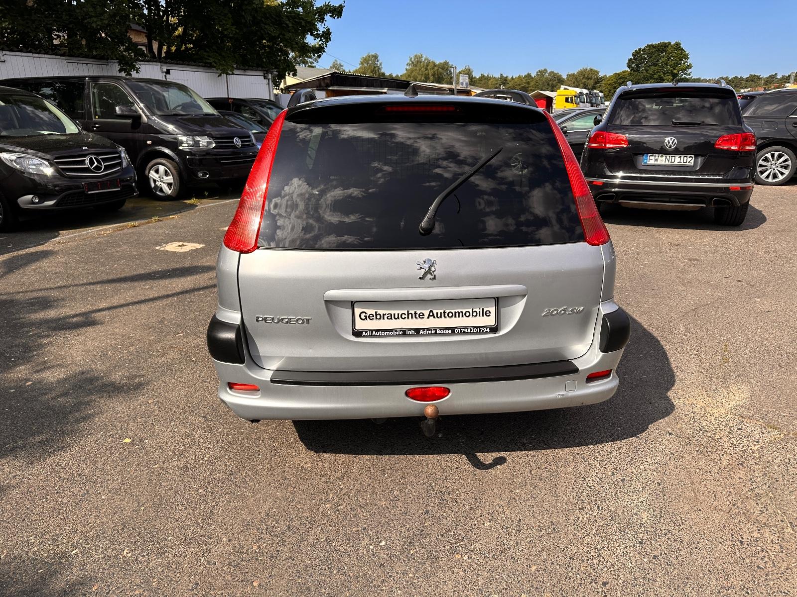 Peugeot  2005 — двигун 1.360 cm³, 75 HP (55kW)