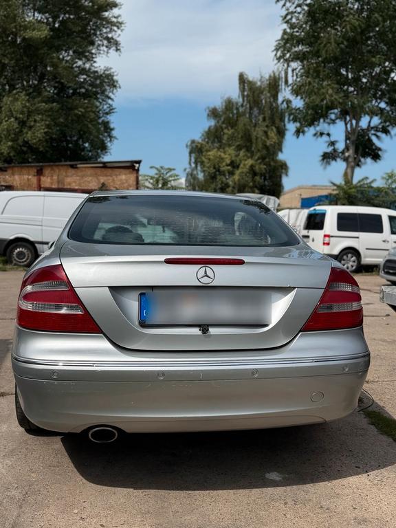 Mercedes-Benz CLK 320