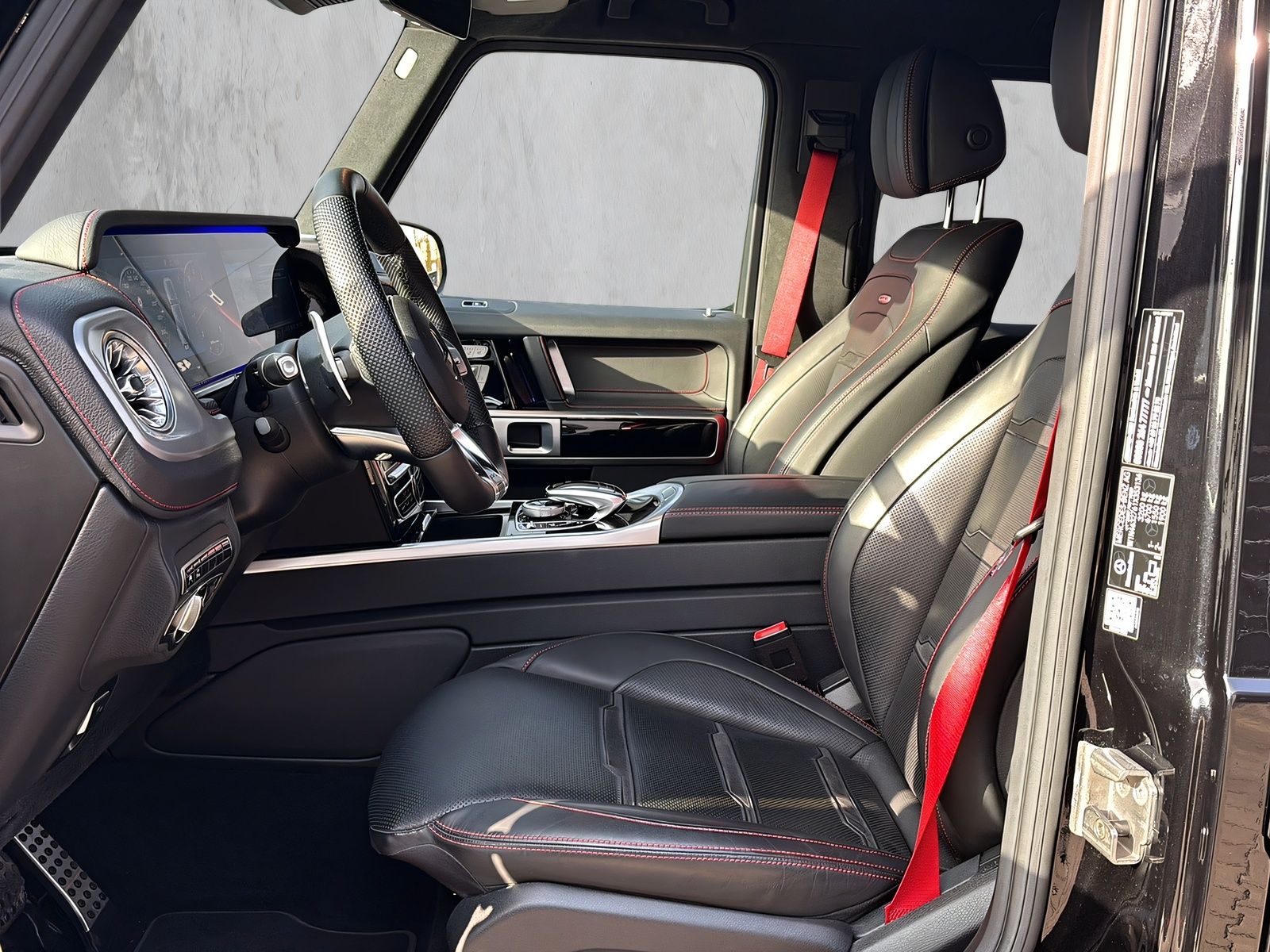Fahrzeugabbildung Mercedes-Benz G 63 AMG NIGHT GSHD 360° BURMESTER AHK MULTIBEAM