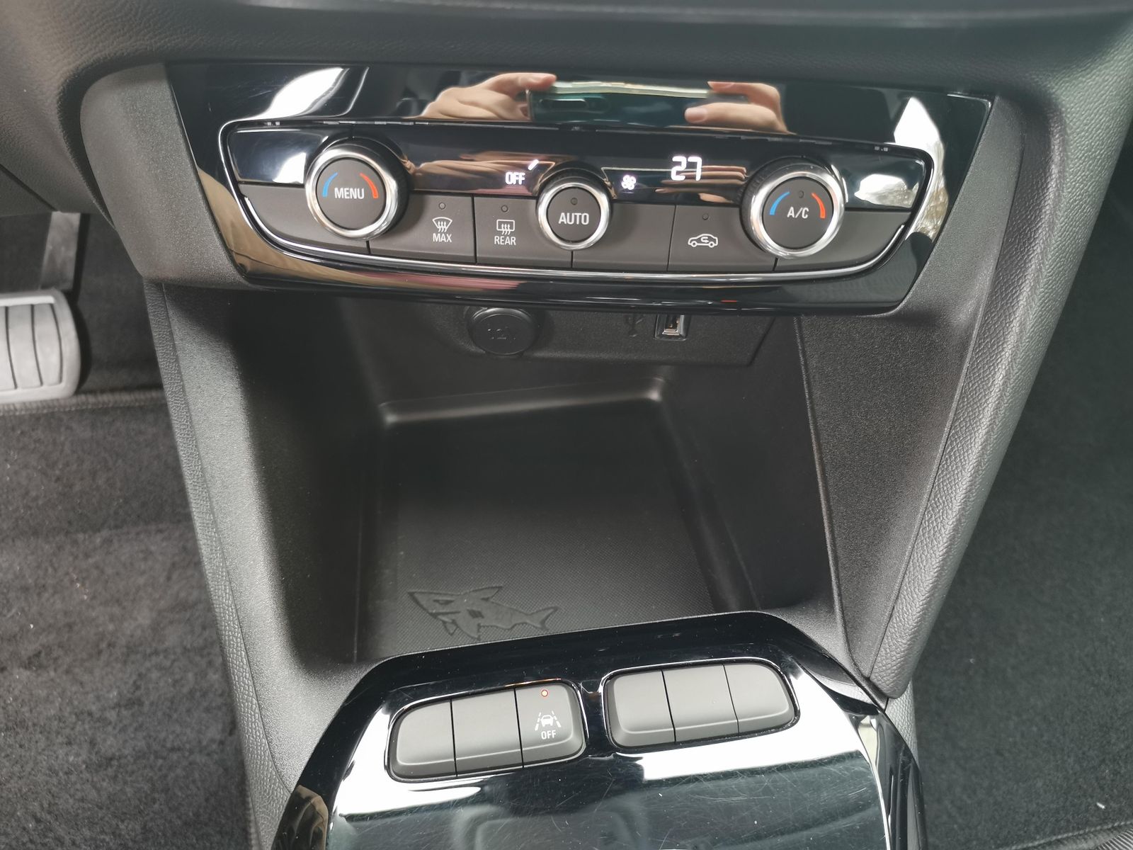 Fahrzeugabbildung Opel Corsa F On-Board-Lader 11Kw