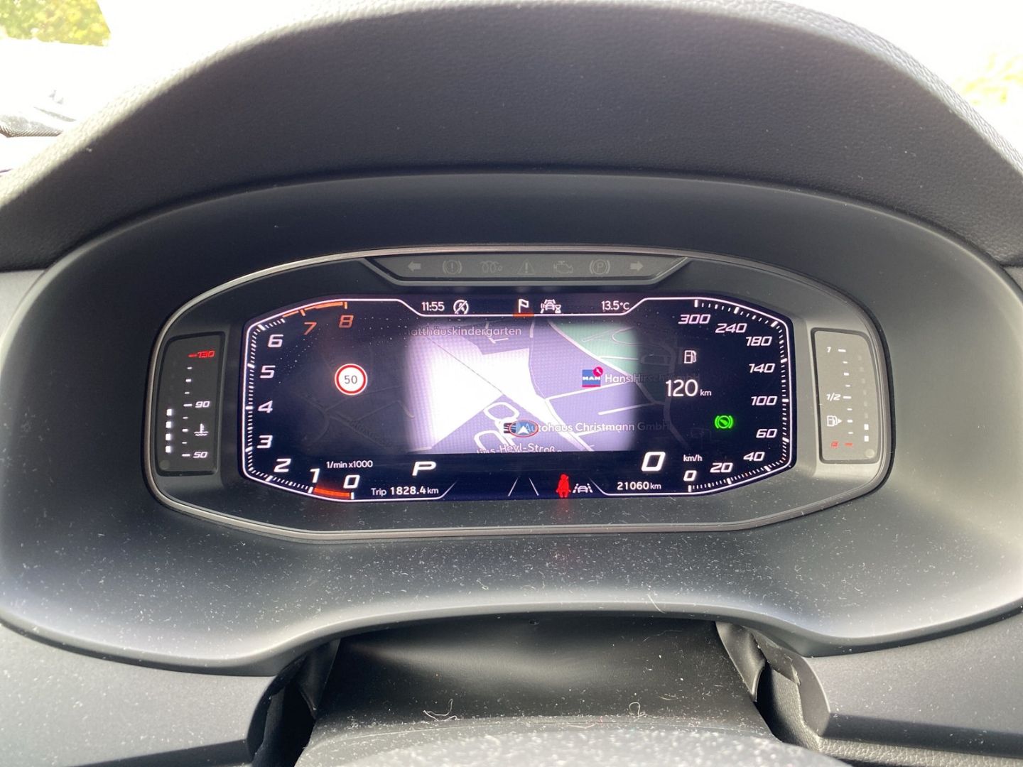 Fahrzeugabbildung CUPRA Ateca Basis AHK-klappbar Navi Digitales Cockpit